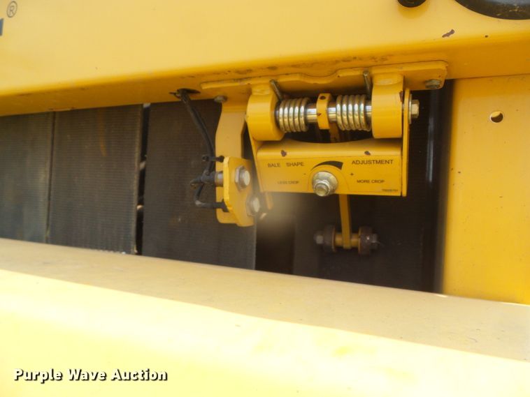 image for item DI5685 Vermeer 605M  round baler