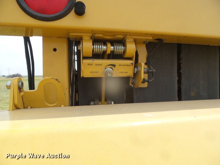 image for item DI5685 Vermeer 605M  round baler