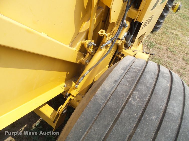 image for item DI5685 Vermeer 605M  round baler