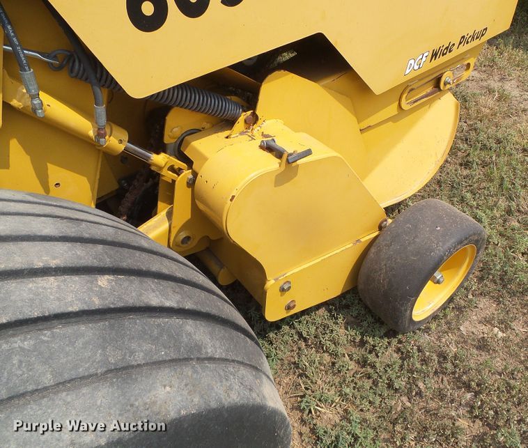 image for item DI5685 Vermeer 605M  round baler