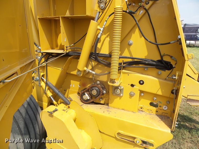 image for item DI5685 Vermeer 605M  round baler