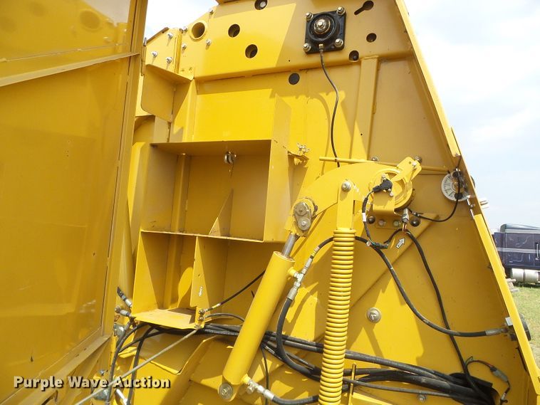 image for item DI5685 Vermeer 605M  round baler