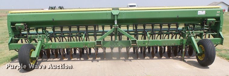 image for item DI5687 John Deere 520  grain drill