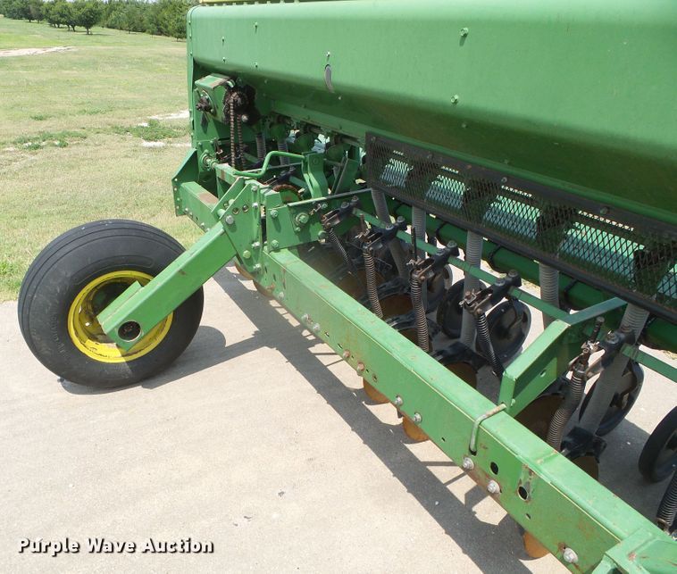 image for item DI5687 John Deere 520  grain drill