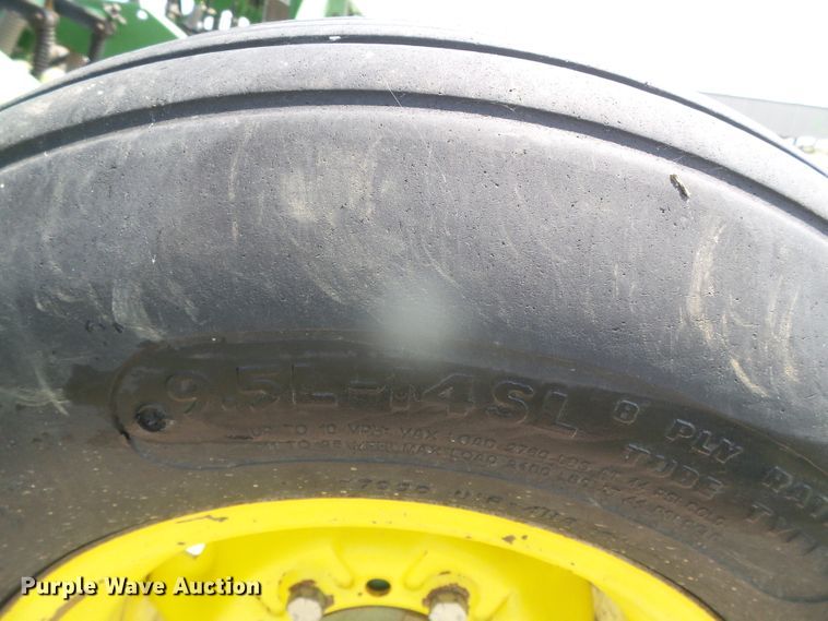 image for item DI5687 John Deere 520  grain drill