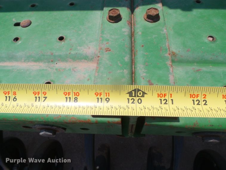 image for item DI5687 John Deere 520  grain drill