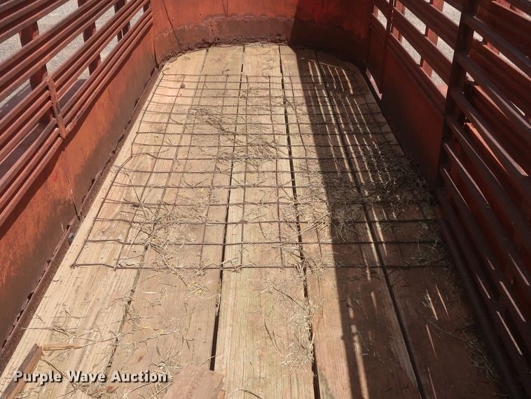 image for item DJ1934 W-W  livestock trailer