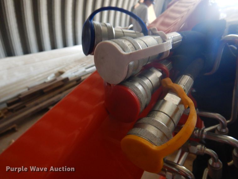 image for item DK8127 Kubota LA525  loader