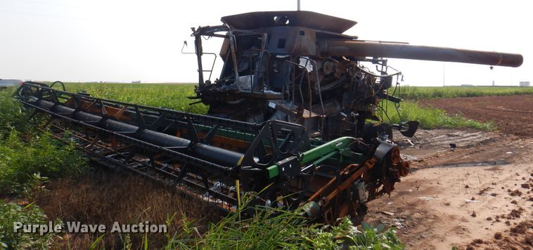 image for item DK8132 2009 John Deere 9770  combine