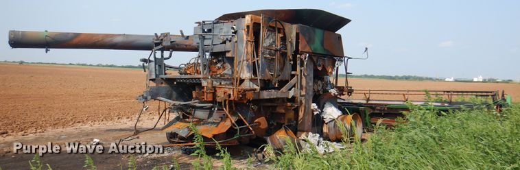 image for item DK8132 2009 John Deere 9770  combine