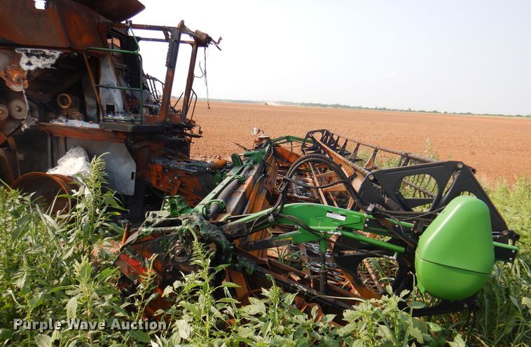 image for item DK8132 2009 John Deere 9770  combine