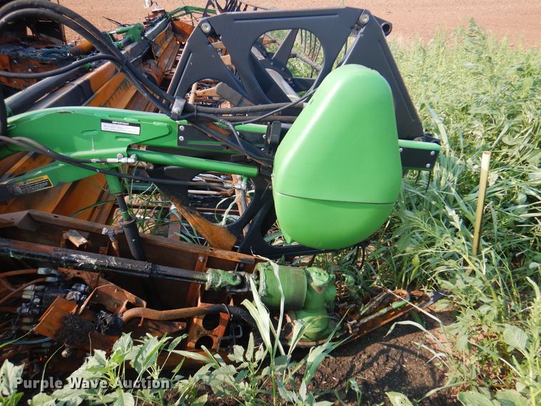 image for item DK8132 2009 John Deere 9770  combine