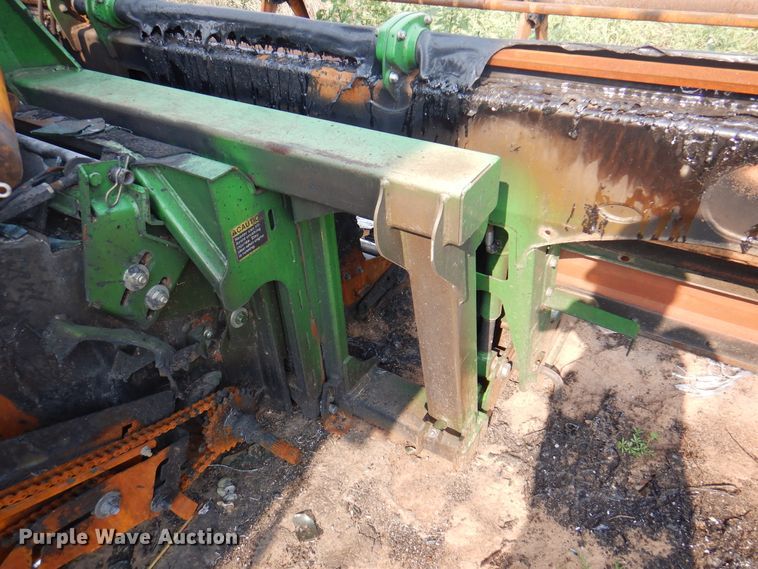 image for item DK8132 2009 John Deere 9770  combine