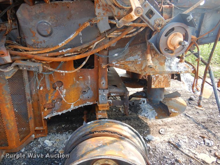 image for item DK8132 2009 John Deere 9770  combine