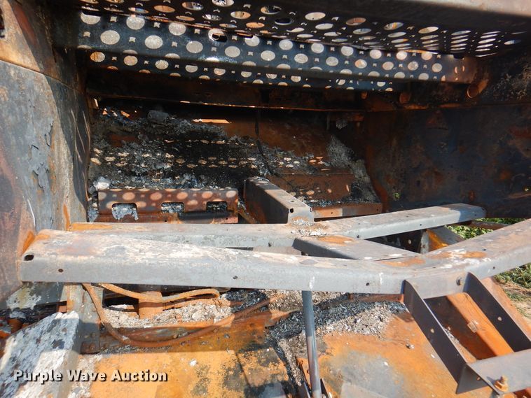 image for item DK8132 2009 John Deere 9770  combine