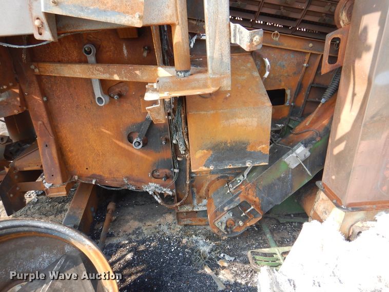 image for item DK8132 2009 John Deere 9770  combine