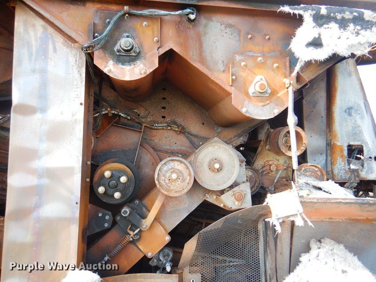 image for item DK8132 2009 John Deere 9770  combine