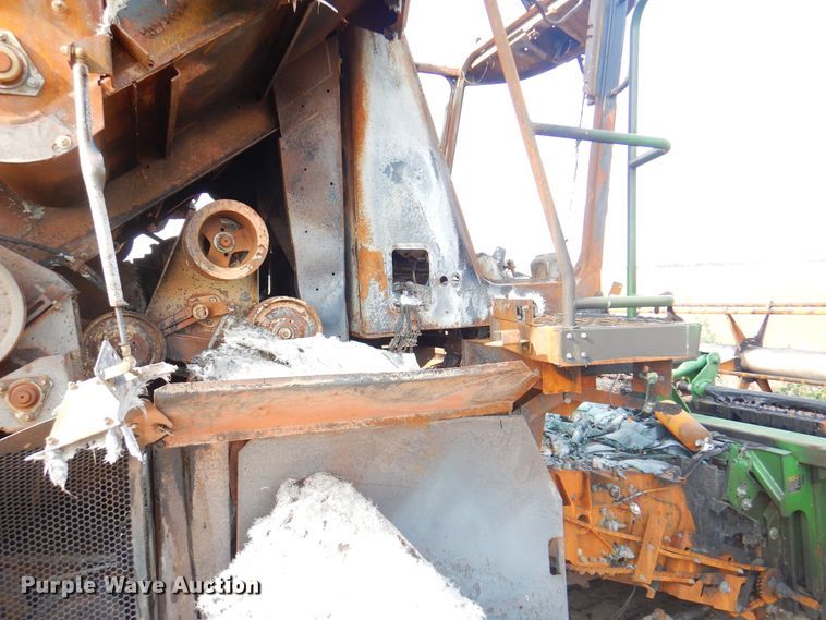 image for item DK8132 2009 John Deere 9770  combine