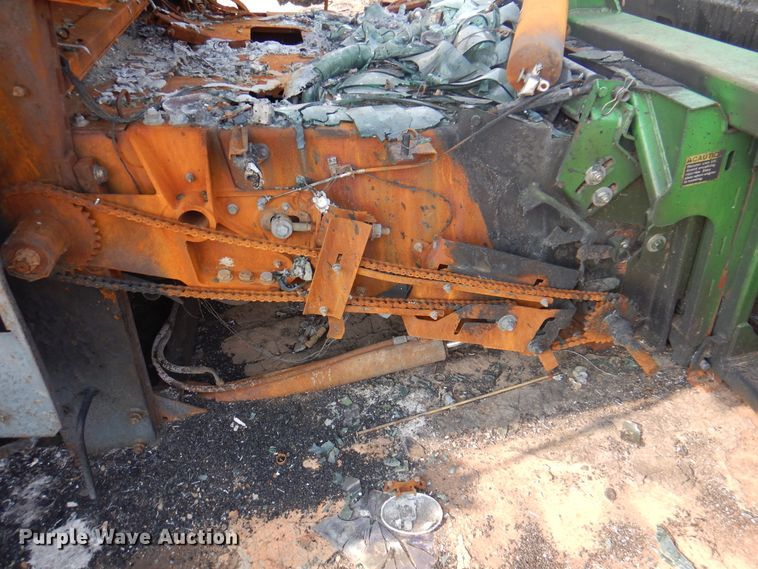 image for item DK8132 2009 John Deere 9770  combine