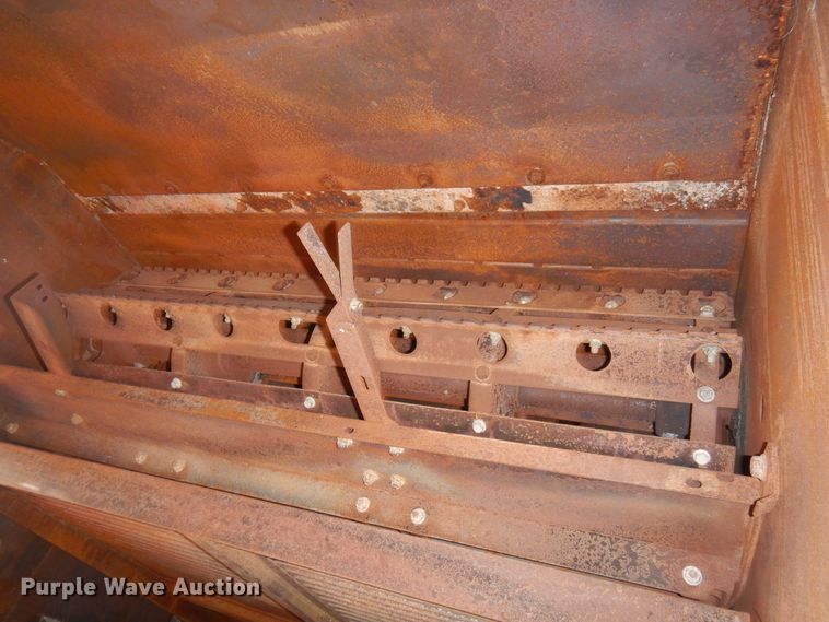 image for item DK8132 2009 John Deere 9770  combine