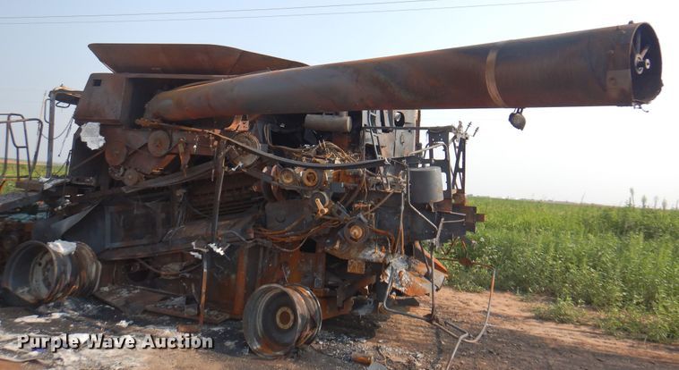 image for item DK8132 2009 John Deere 9770  combine