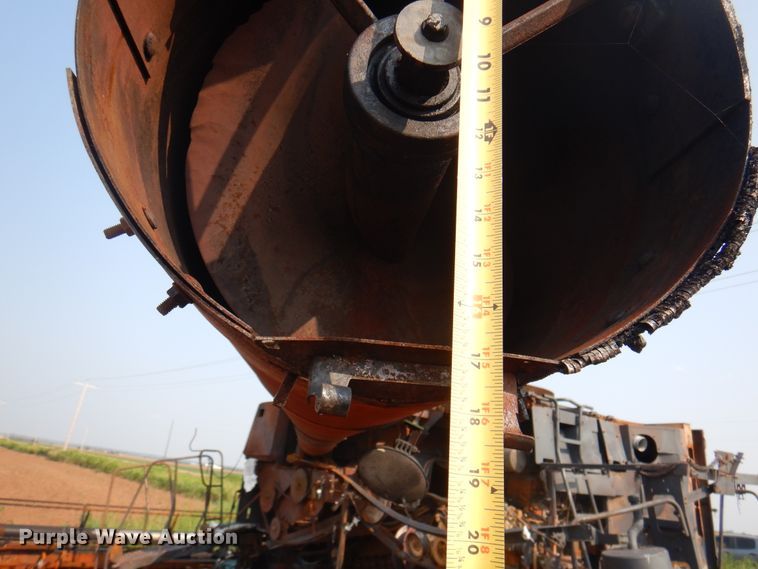 image for item DK8132 2009 John Deere 9770  combine