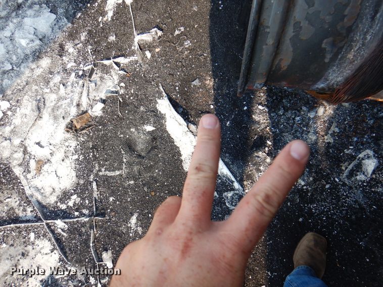 image for item DK8132 2009 John Deere 9770  combine