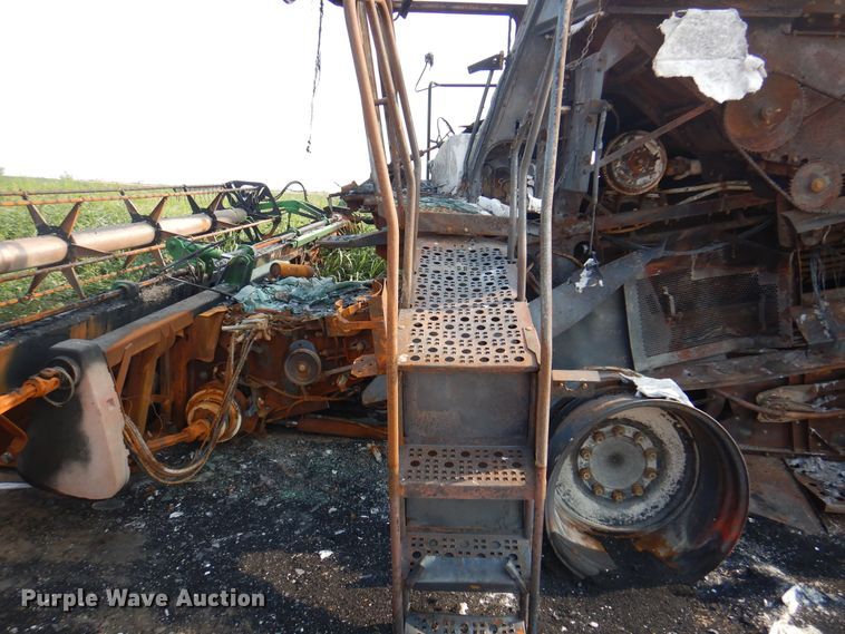 image for item DK8132 2009 John Deere 9770  combine