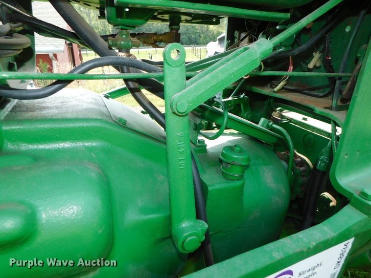 image for item DK8634 1963 Oliver 1800  tractor