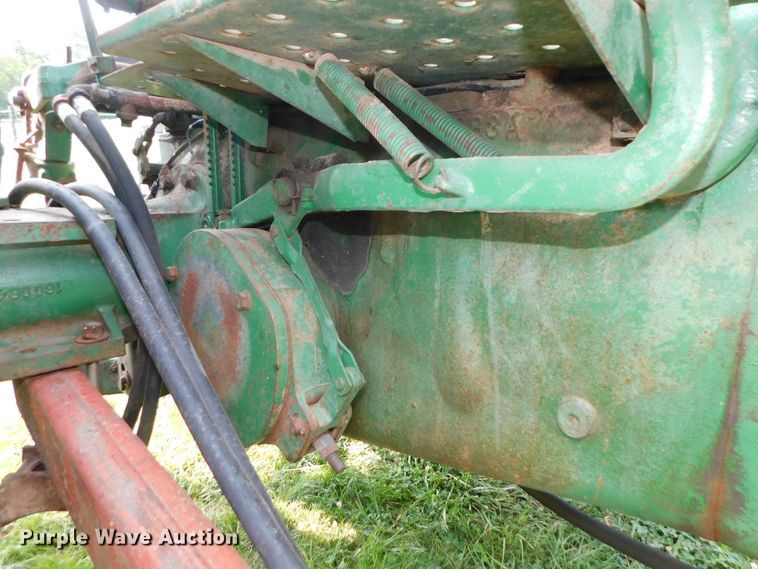 image for item DK8635 1966 Oliver 1850  tractor