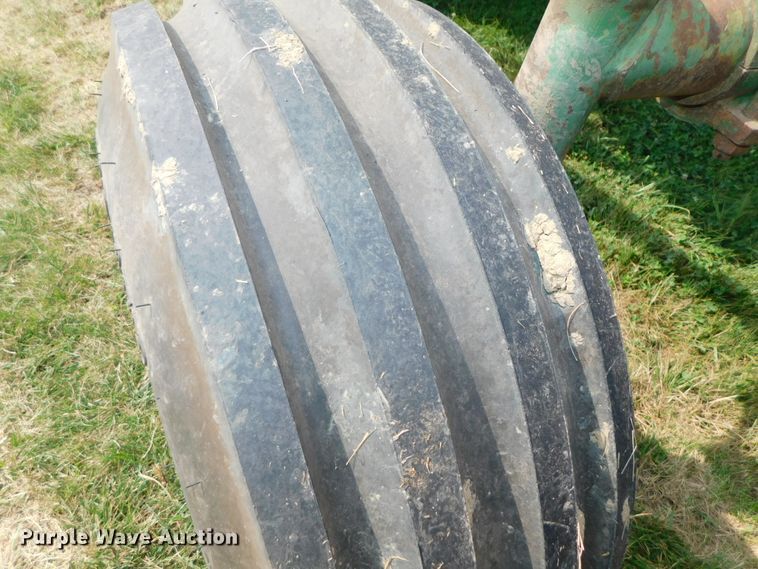 image for item DK8635 1966 Oliver 1850  tractor