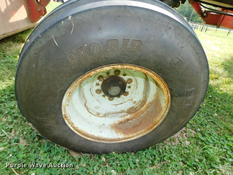 image for item DK8635 1966 Oliver 1850  tractor