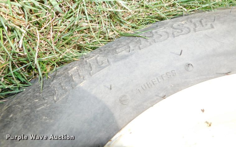 image for item DK8635 1966 Oliver 1850  tractor