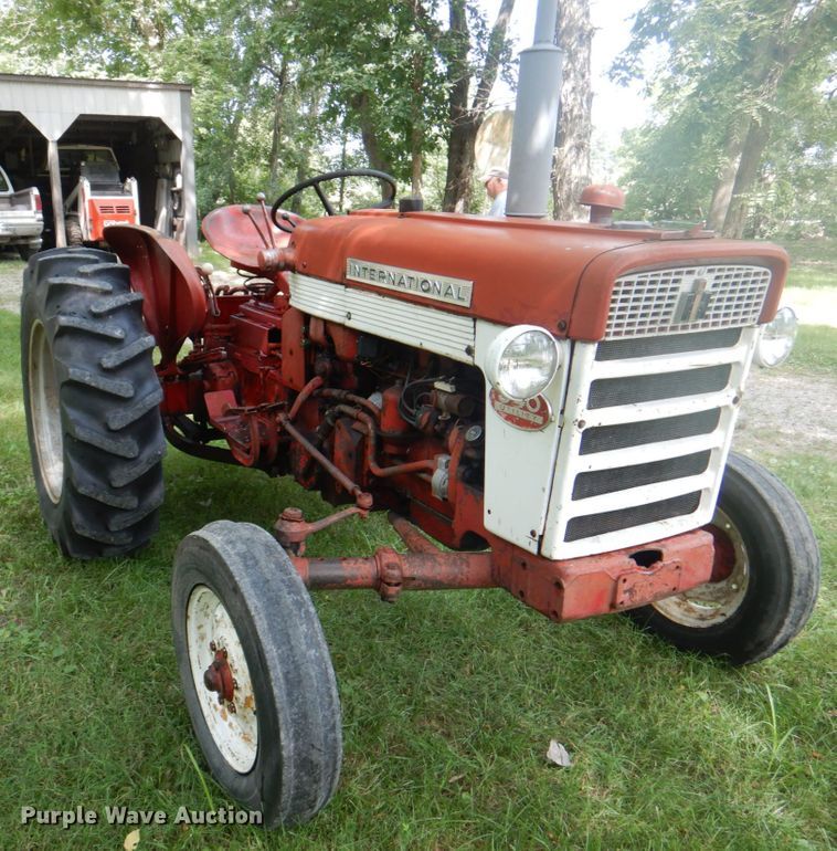 image for item DL0098 International 340 Utility  tractor