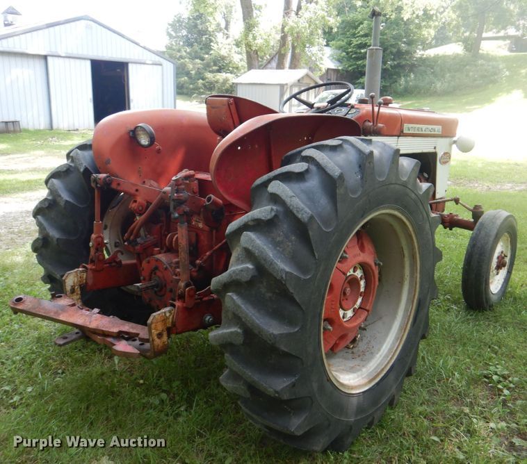 image for item DL0098 International 340 Utility  tractor