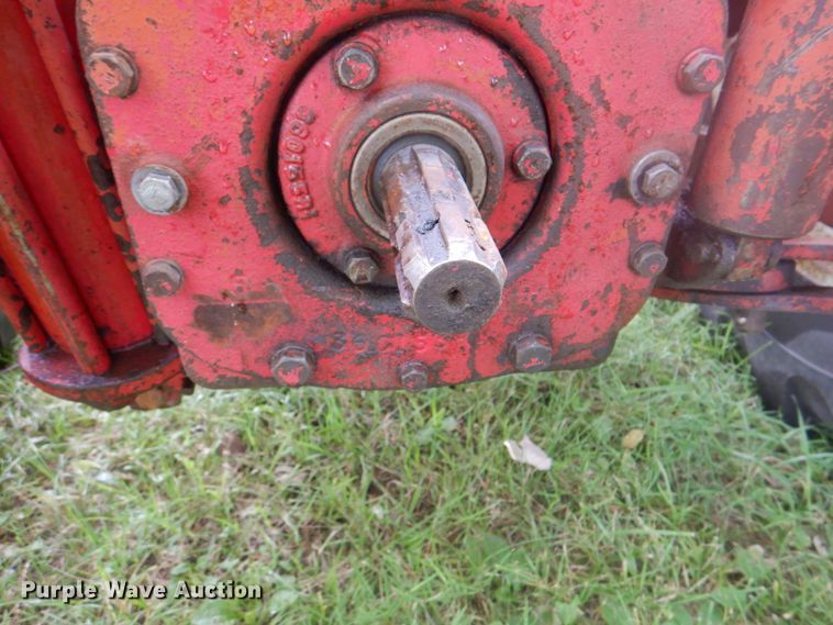 image for item DL0098 International 340 Utility  tractor