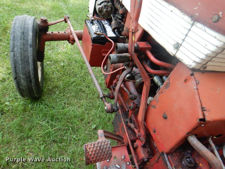 image for item DL0098 International 340 Utility  tractor