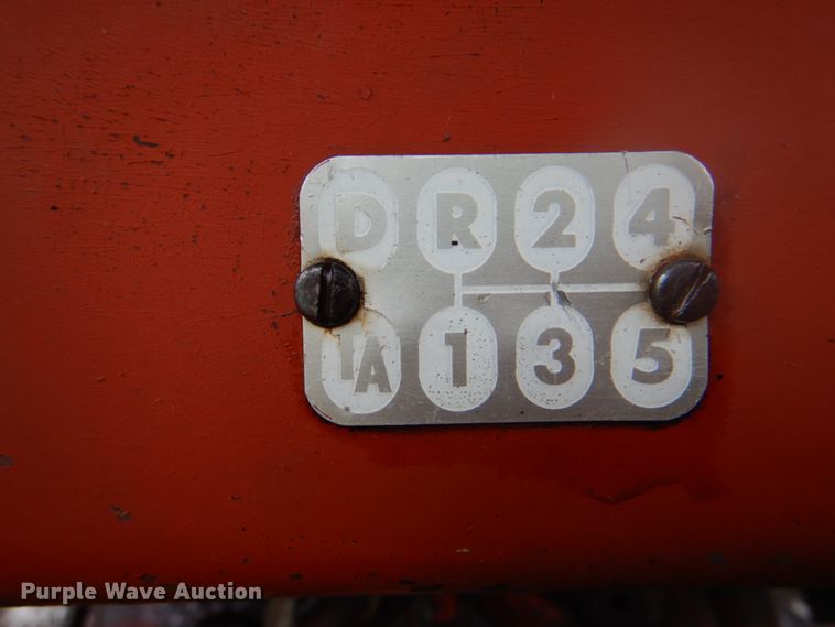 image for item DL0098 International 340 Utility  tractor