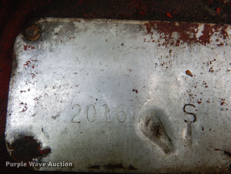 image for item DL0098 International 340 Utility  tractor