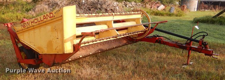 image for item DM0556 1990 New Holland 488  windrower