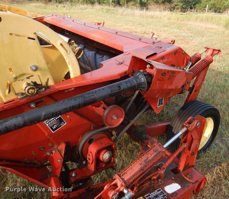 image for item DM0556 1990 New Holland 488  windrower