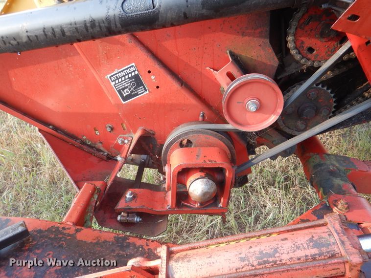 image for item DM0556 1990 New Holland 488  windrower