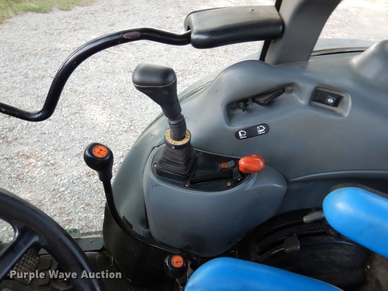 image for item DM1265 New Holland TN75S  MFWD tractor