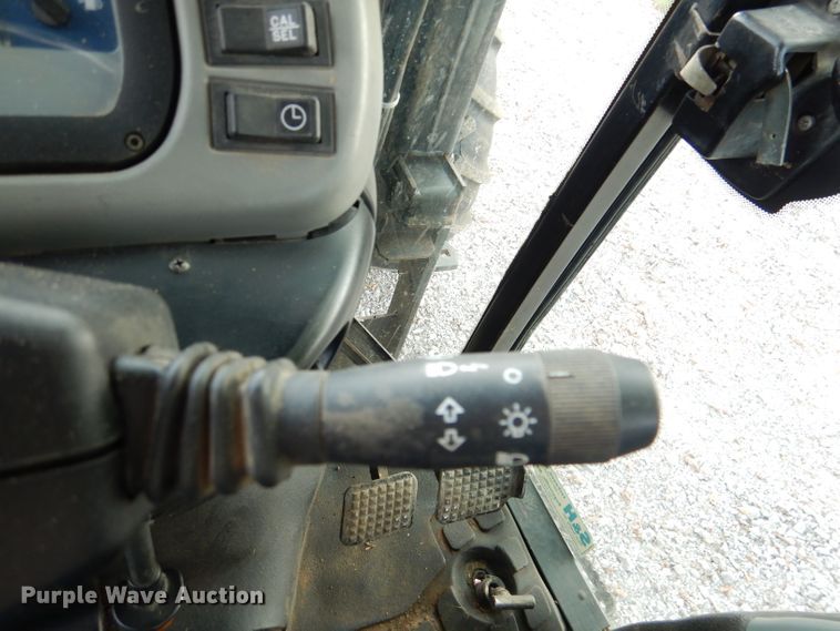 image for item DM1265 New Holland TN75S  MFWD tractor