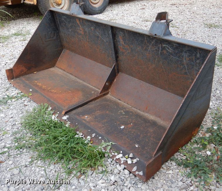 image for item DM1265 New Holland TN75S  MFWD tractor