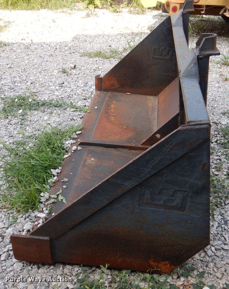 image for item DM1265 New Holland TN75S  MFWD tractor