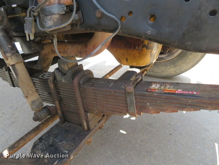 image for item DN5951 1984 Chevrolet Kodiak C70  grain truck