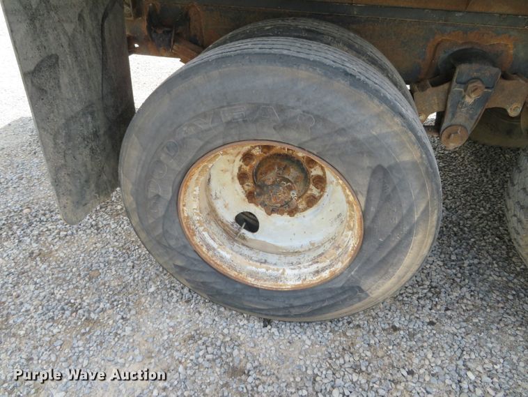 image for item DN5951 1984 Chevrolet Kodiak C70  grain truck