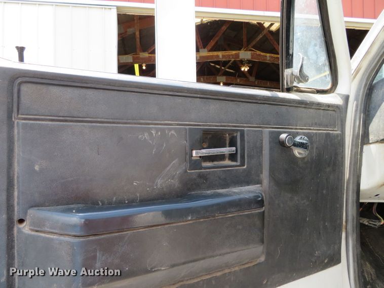 image for item DN5951 1984 Chevrolet Kodiak C70  grain truck
