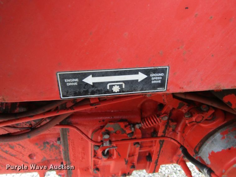 image for item EV9284 1996 Belarus 1025  MFWD tractor